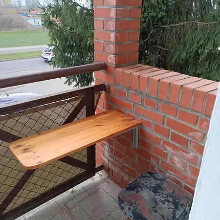 Apartment Duza Kawalerka Kossaka 12b -balkon -dla Max 4osob Przy Galeri Kasztanowa Centrum Pila